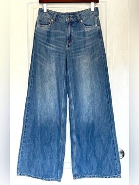 H&M Divided High Rise Wide Leg Baggy Jeans Medium Wash  26 4D Skater Y2K Style